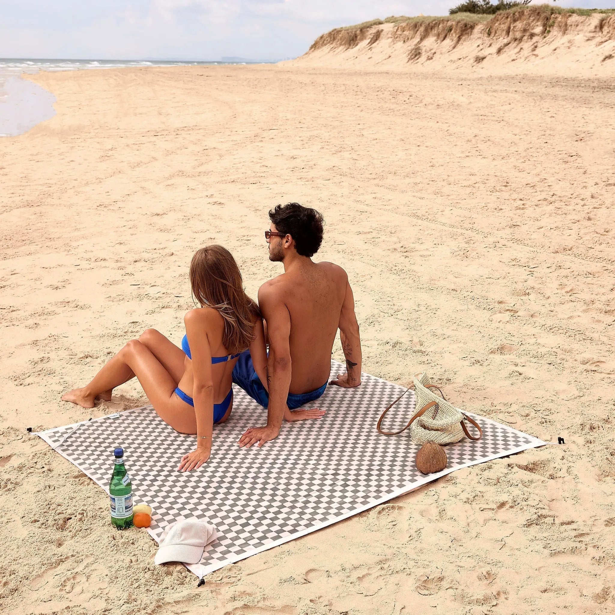 XL Beach Towels With Pocket - Nomadique Co