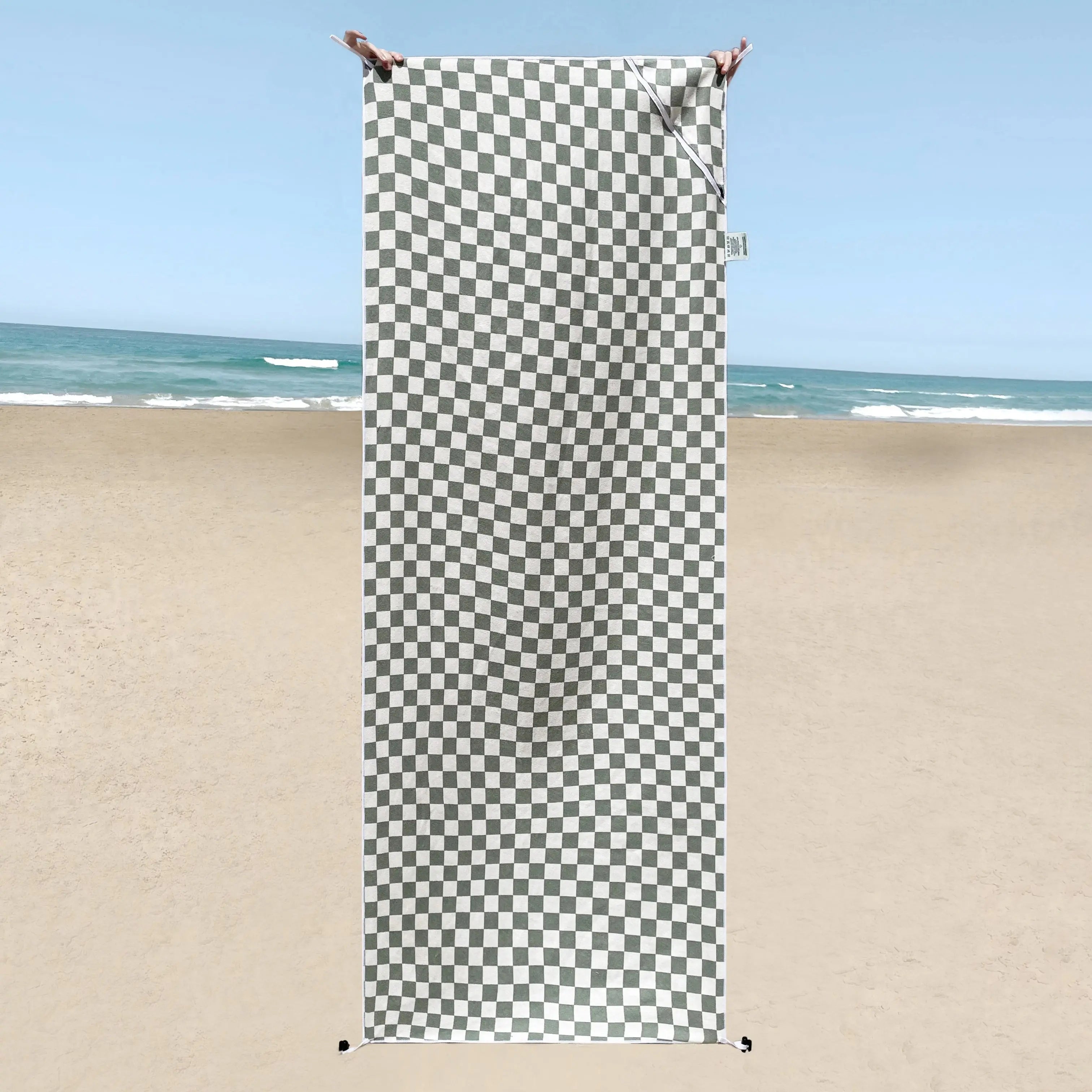 Noosa Green Checkered Sand-Free Travel Beach Towel With Pocket
