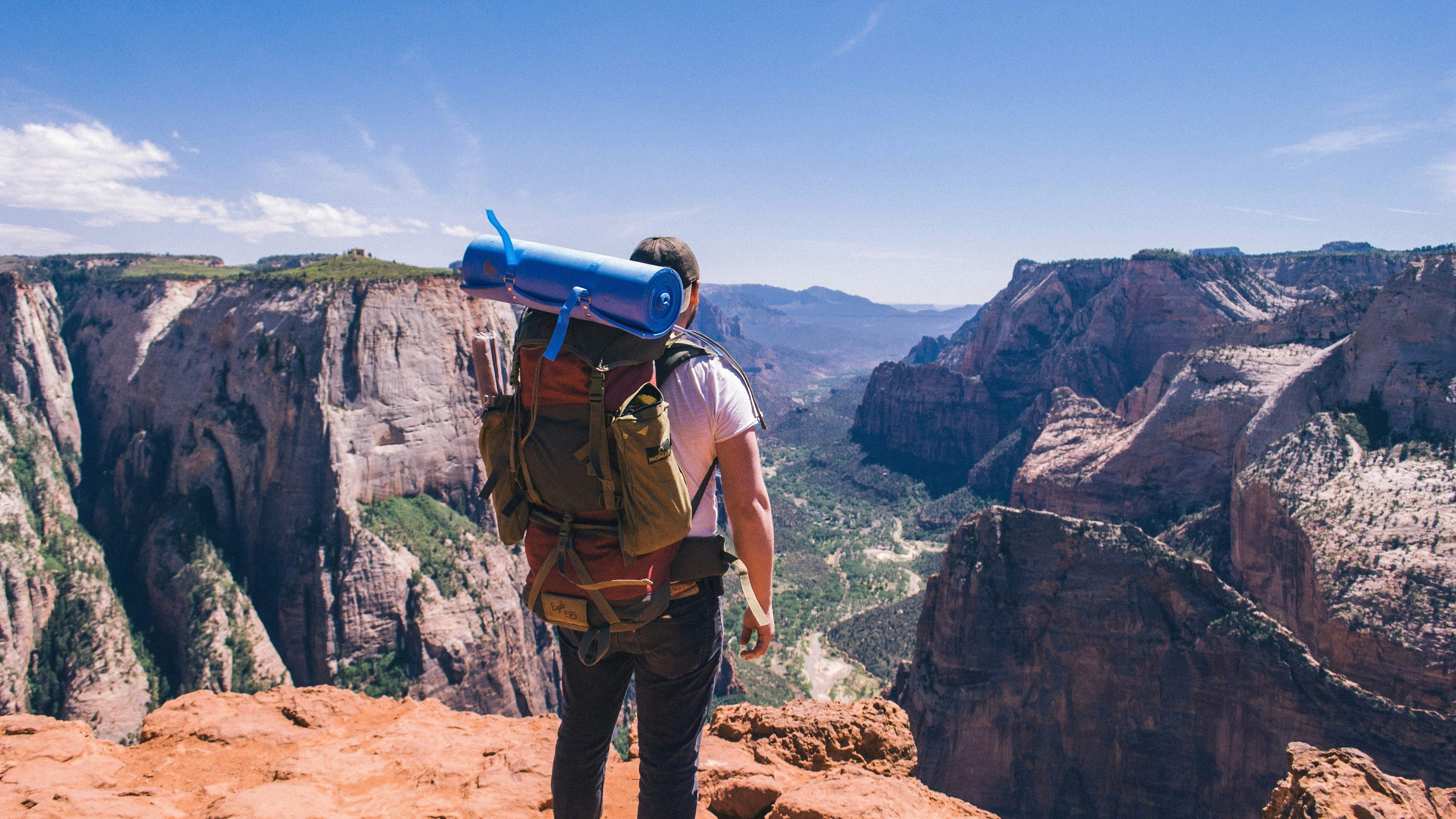 🧘 Digital Detox Destinations: Where to Log Off and Tune In